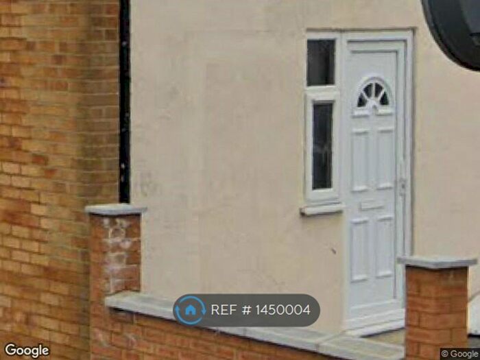 1 Bedroom Flat To Rent In Balfour Road, Ilford, IG1