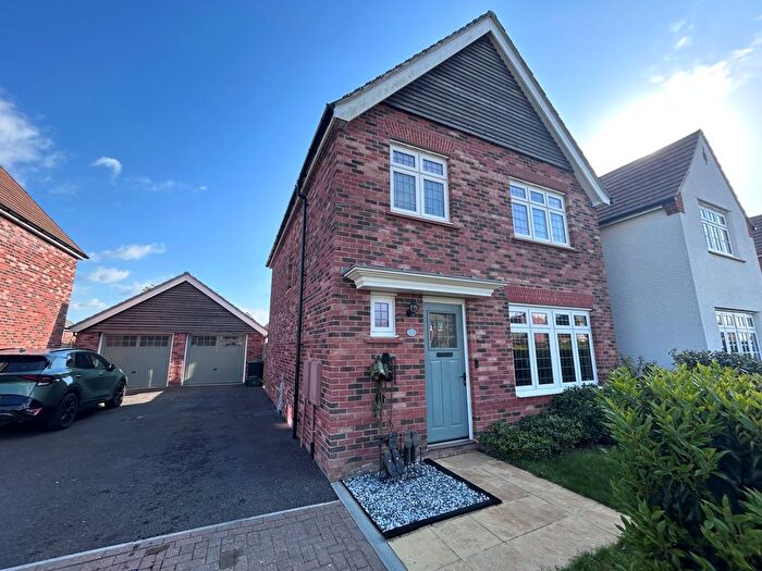 3 Bedroom Property To Rent In Vale View, Shaftesbury, SP7
