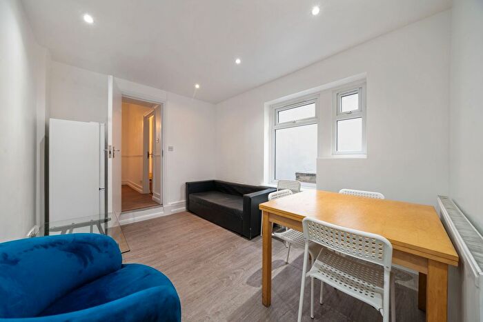 4 Bedroom Terraced House To Rent In Scales Road, London, N17