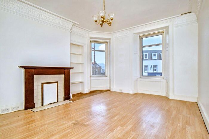 1 Bedroom Flat For Sale In A Eastgate Peebles, EH45