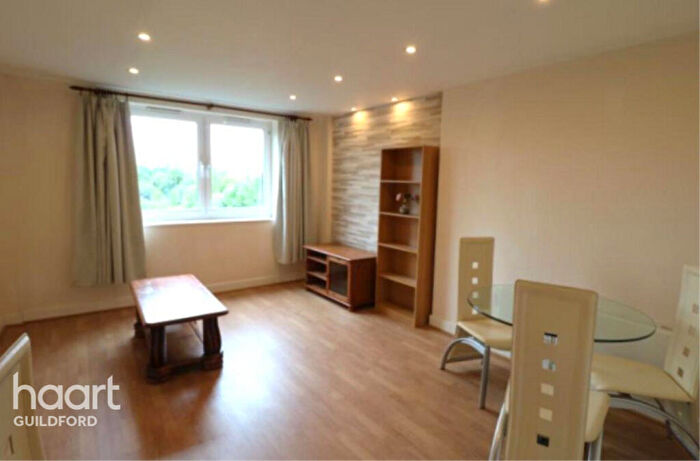 1 Bedroom Flat To Rent In Victoria Way, Woking, GU21