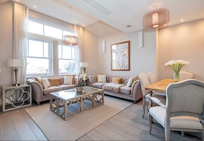 4 Bedroom Apartment To Rent In Fitzjohn's Avenue, Hampstead, NW3