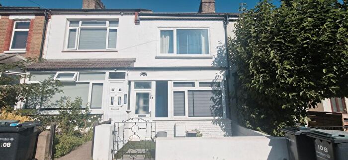 3 Bedroom Terraced House To Rent In Park Avenue, Northfleet, Gravesend, Kent, DA11