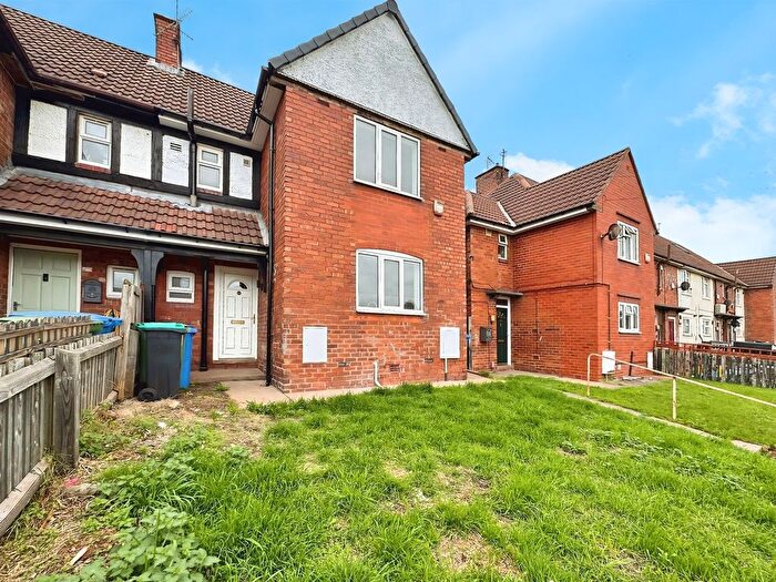 3 Bedroom Semi-detached House For Sale In Ruskin Road, Mansfield, NG19