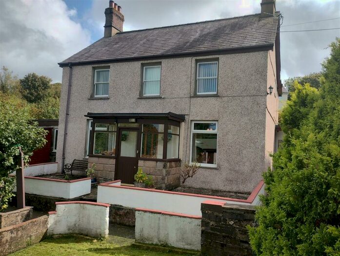 4 Bedroom Detached House For Sale In Tregarth, Bangor, LL57