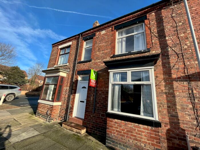 3 Bedroom Terraced House To Rent In Trafalgar Terrace / Denes - Darlington, DL3