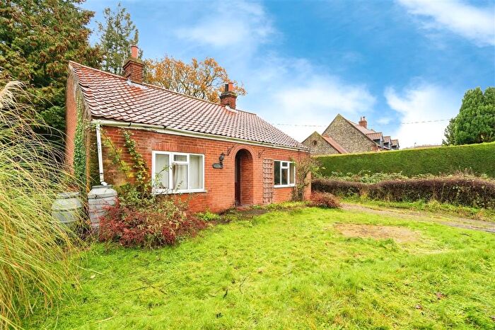 3 Bedroom Detached Bungalow For Sale In Sustead Road, Lower Gresham, Norwich, NR11