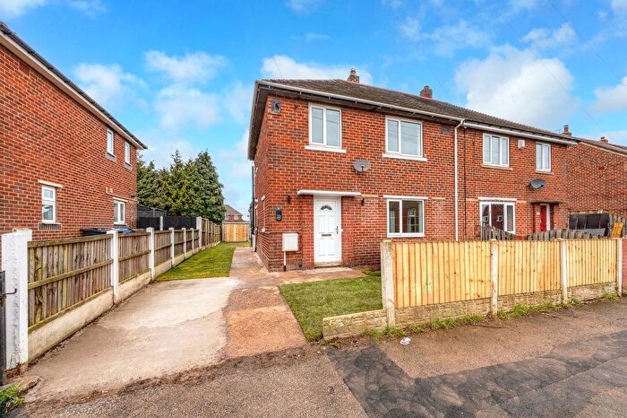 3 Bedroom Semi Detached House To Rent In Chatsworth Road, Barnsley, S71