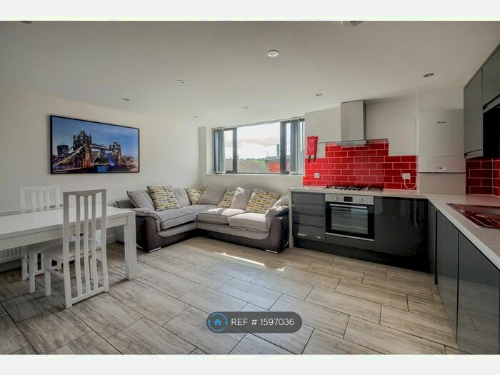 4 Bedroom Flat To Rent In Terry Road, Coventry, CV1