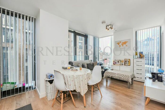 Studio To Rent In Stratosphere Tower, Stratford, E15