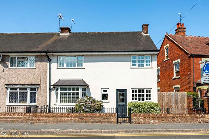 3 Bedroom Semi Detached House For Sale In Church Road, Hartshill, Nuneaton, Warwickshire, CV10