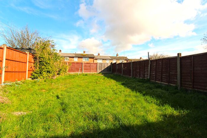 3 Bedroom Terraced House For Sale In Edison Road, Stevenage, SG2