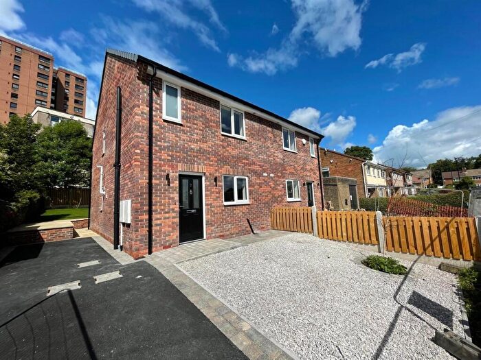 3 Bedroom Semi-Detached House To Rent In Wellington Road, Stannington, S6