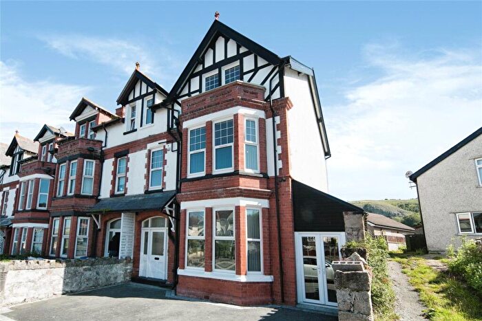 1 Bedroom Flat For Sale In Conway Road, Llandudno, Conwy, LL30