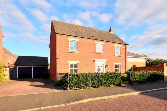 3 Bedroom Detached House To Rent In Netherwitton Way, Newcastle Upon Tyne, NE3