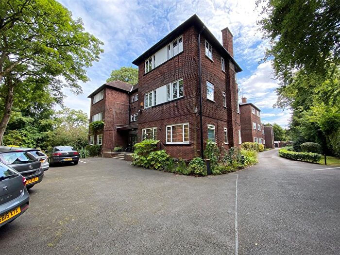 2 Bedroom Flat To Rent In Didsbury, Wilmslow Road, Manchester, M20
