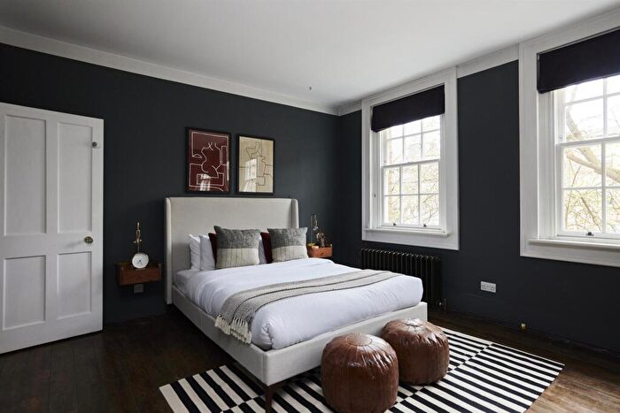 3 Bedroom End Of Terrace House For Sale In Peckham Hill Street, London, SE15