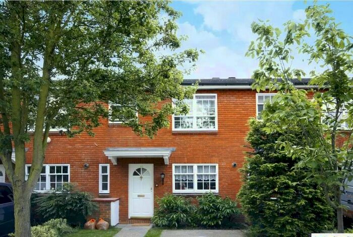 3 Bedroom Property To Rent In Langham Place, London, W4