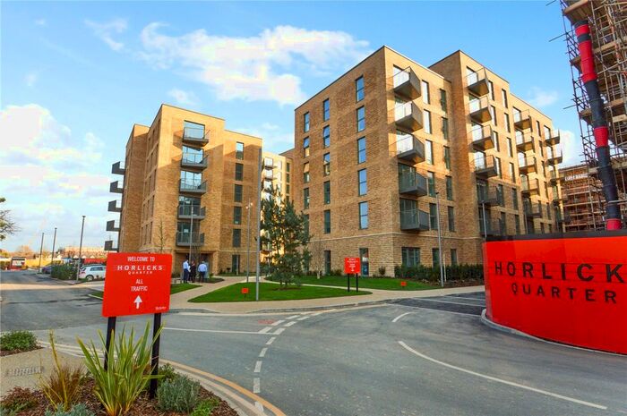 2 Bedroom Flat To Rent In Memorial Avenue, Slough, Berkshire, SL1