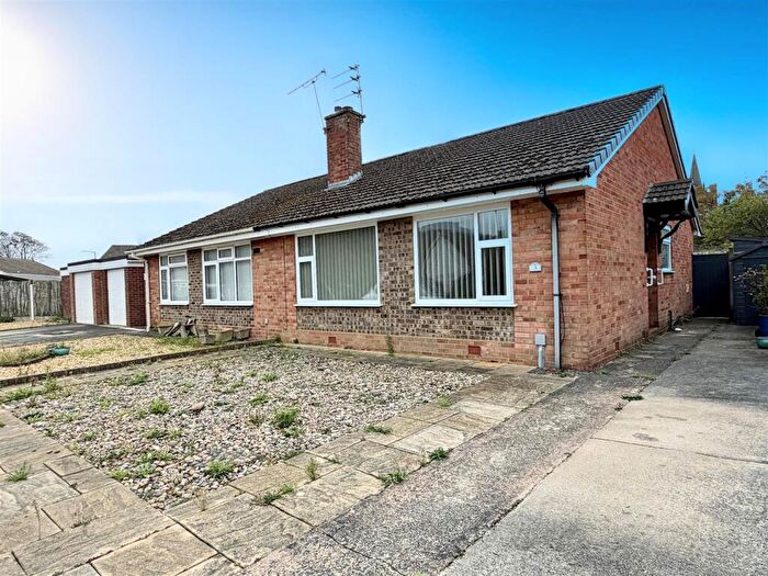 2 Bedroom Semi-Detached Bungalow For Sale In Pinewood Crescent, Lytham, FY8