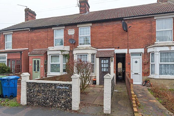3 Bedroom Terraced House To Rent In Tonge Road, Sittingbourne, Kent, ME10