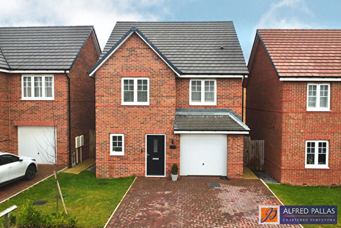 4 Bedroom Detached House For Sale In Ocean Park Road, Seaburn, SR6