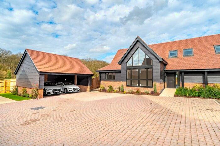 4 Bedroom Semi-Detached House For Sale In Bardfield Road, Thaxted, Dunmow, CM6