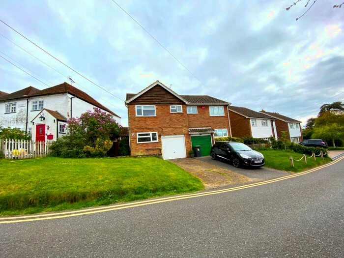 3 Bedroom Semi-Detached House To Rent In Link Road, Canterbury, CT2