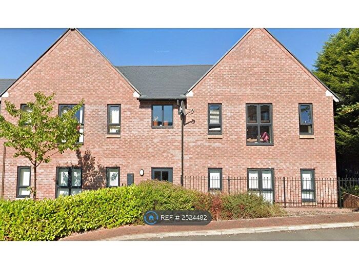 2 Bedroom Flat To Rent In Honeysuckle Road, Sheffield, S5