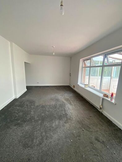 3 Bedroom Detached House To Rent In Ashorne Close, Coventry, CV2