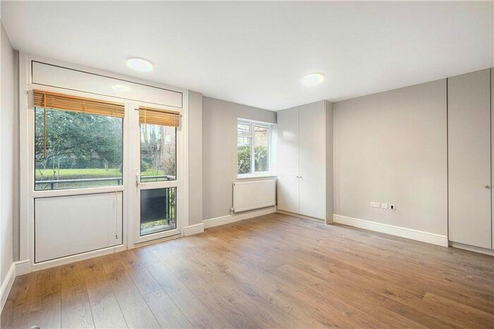 Studio To Rent In Deans Close, London, W4