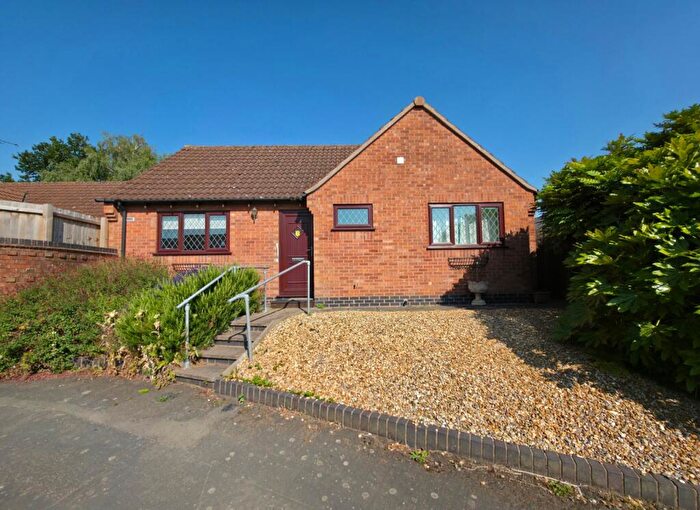 2 Bedroom Bungalow For Sale In St. James Gardens, Bulkington, Bedworth, Warwickshire, CV12