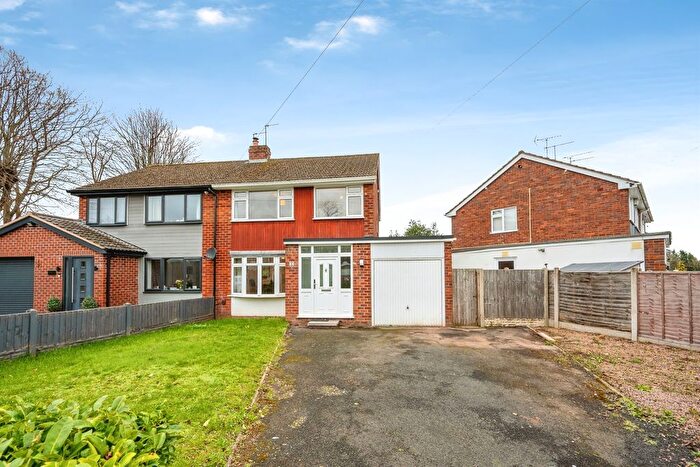 3 Bedroom Semi Detached House For Sale In Lea Wood Grove, Kidderminster, DY11