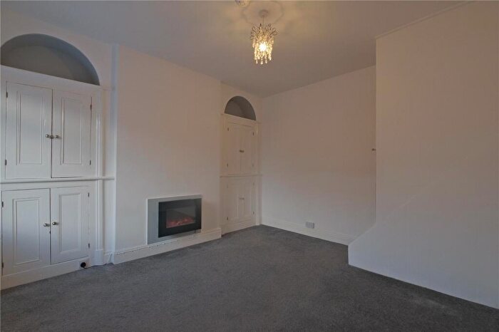 1 Bedroom Terraced House To Rent In Chapel Street, Barnoldswick, Lancashire, BB18