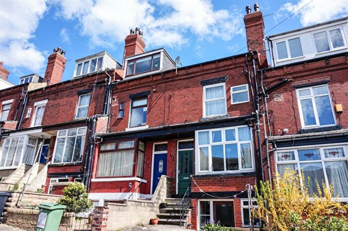 2 Bedroom House To Rent In Adwick Place, Leeds, LS4