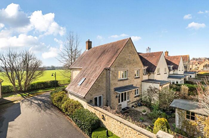 3 Bedroom House For Sale In Abbeymead Court, Sherborne, DT9