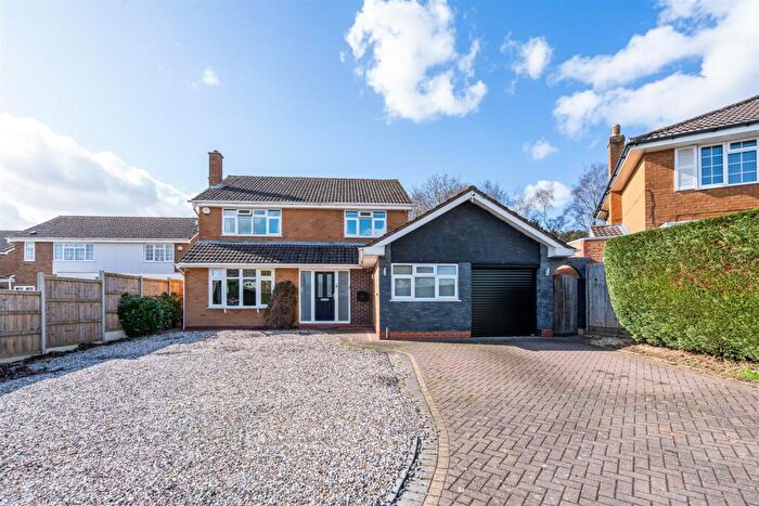 4 Bedroom Detached House For Sale In Whiteslade Close, Knowle, Solihull, B93