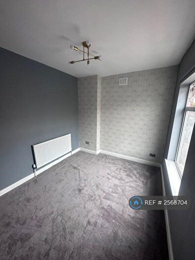 3 Bedroom Semi-Detached House To Rent In Dallas Street, Mansfield, NG18