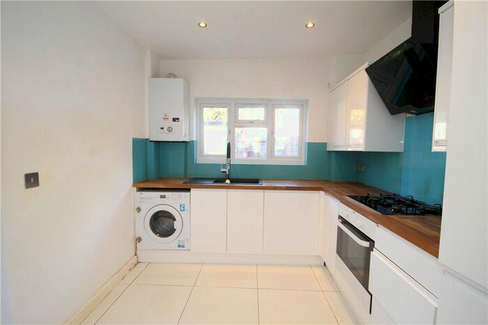 3 Bedroom Semi-Detached House To Rent In Bruce Road, London, SE25