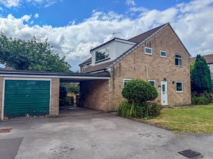 5 Bedroom Detached House For Sale In Lismore Grove, Buxton, SK17