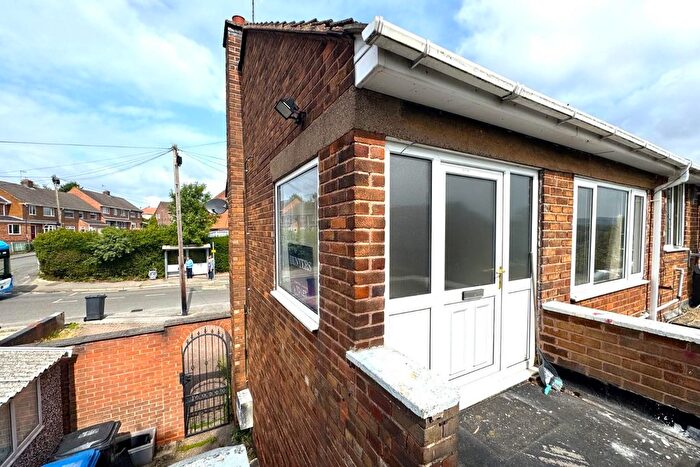 2 Bedroom Flat To Rent In Curbar Curve, Inkersall, Chesterfield, Derbyshire, S43