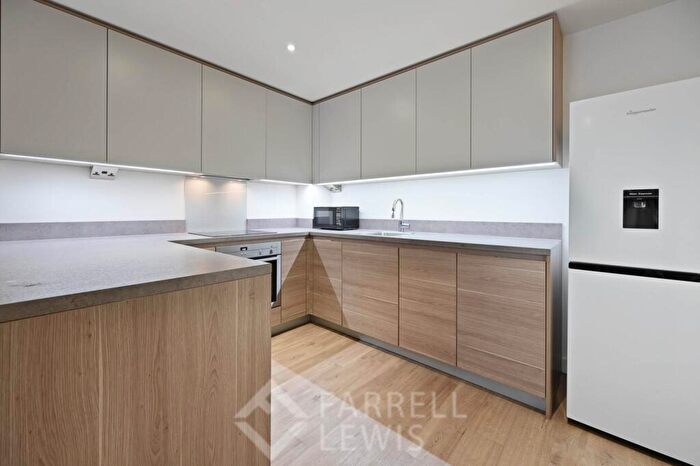 2 Bedroom Flat To Rent In Boulevard Drive, Colindale, NW9
