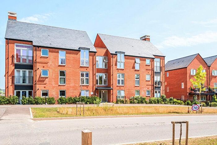 2 Bedroom Flat For Sale In Canitz Way, Winchester, Hampshire, SO22