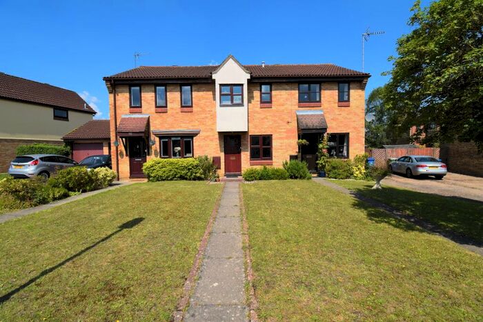 2 Bedroom House To Rent In Slaidburn Green, Bracknell, RG12