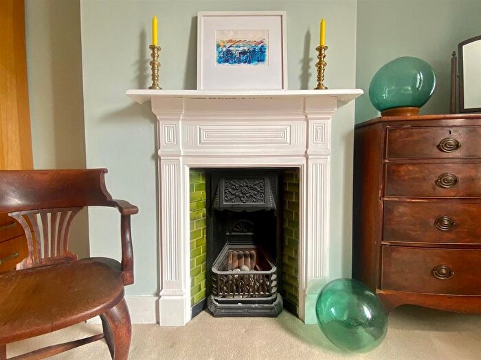 2 Bedroom Terraced House For Sale In New Street, Westerham, TN16