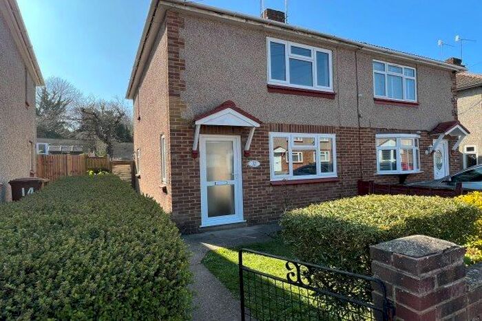 2 Bedroom Semi-Detached House To Rent In Settington Avenue, Chatham, ME5
