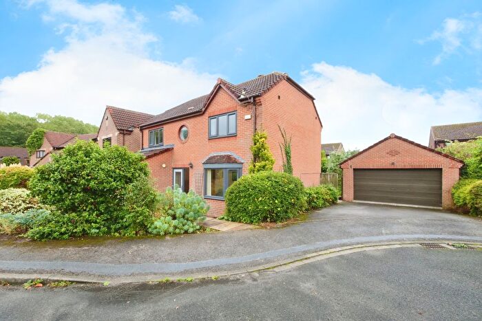 4 Bedroom Property To Rent In Alness Drive, York, YO24