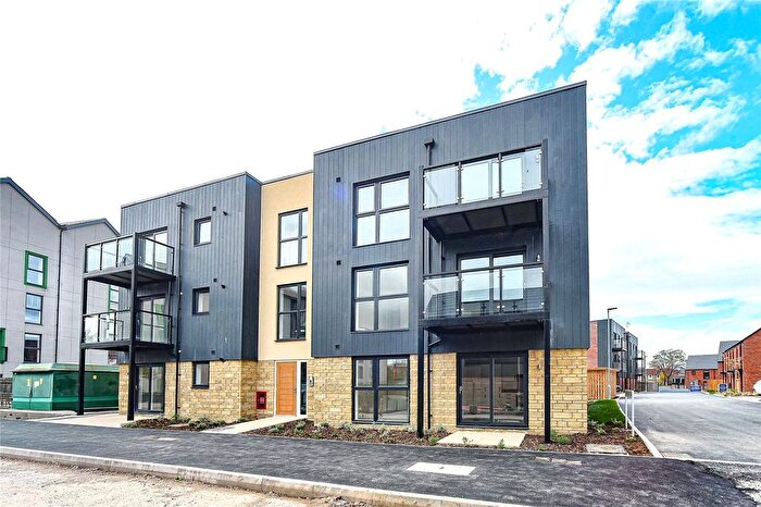 2 Bedroom Flat For Sale In Langley Park, Chippenham, Wiltshire, SN15