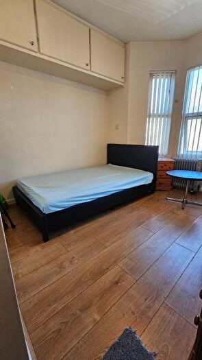 Studio To Rent In Crawley Road, Luton, LU1