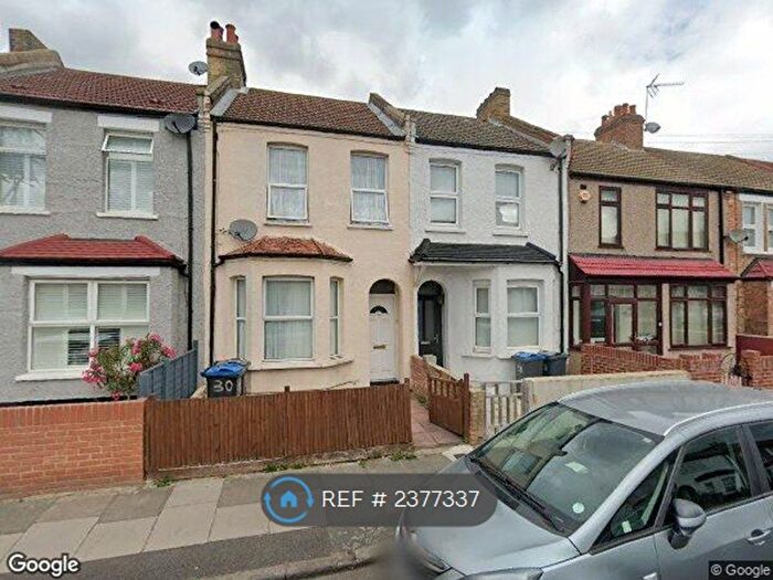 2 Bedroom Terraced House To Rent In Lilian Road, London, SW16